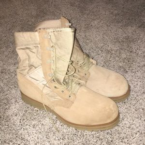 ARMY BOOTS